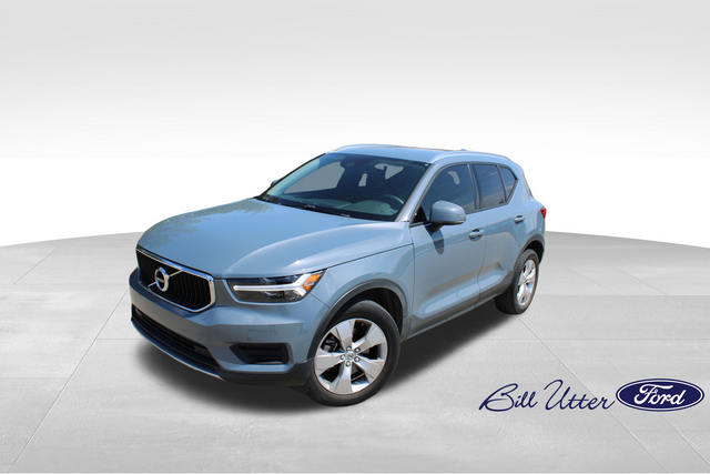 2020 Volvo XC40 Momentum