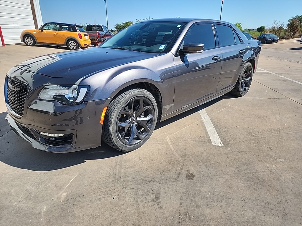 2022 Chrysler 300 Touring