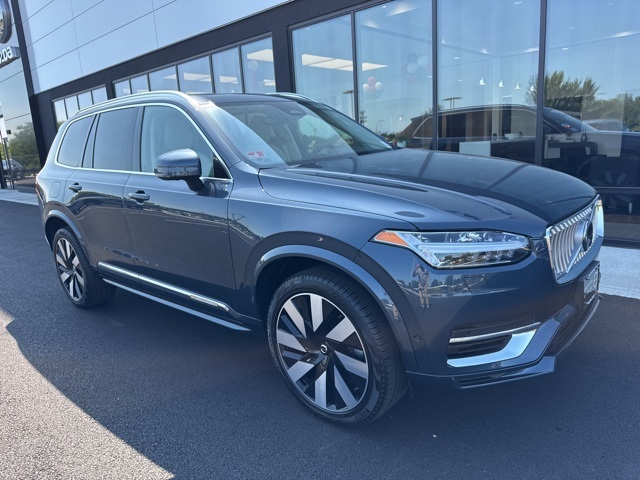 2024 Volvo XC90 Recharge Plug-In Hybrid T8 Plus Bright Theme 7 Passenger