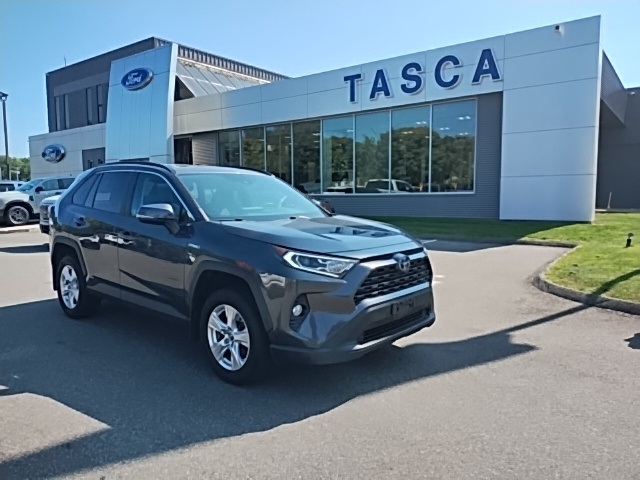 Used 2019 Toyota RAV4 XLE with VIN 2T3RWRFV2KW008502 for sale in Berlin, CT