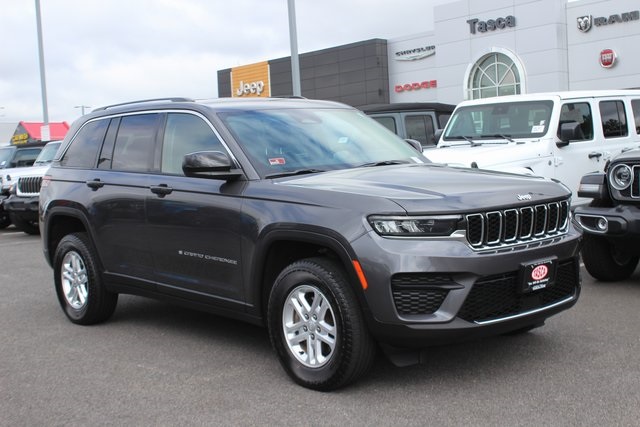 2023 Jeep Grand Cherokee Laredo