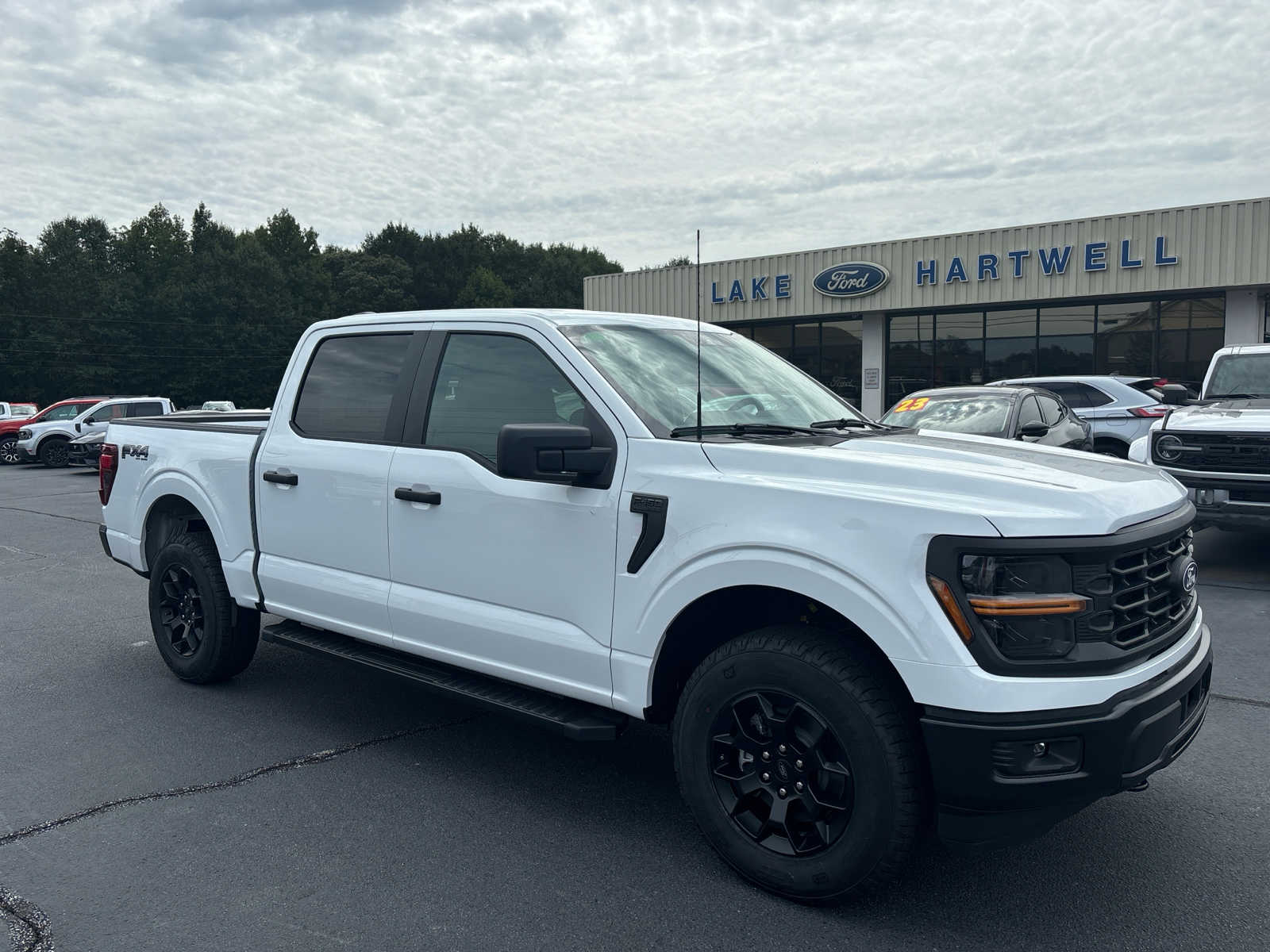 2024 Ford F-150 STX 4WD SuperCrew 5.5 Box