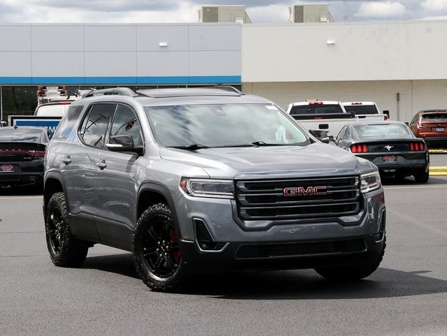 2022 GMC Acadia AT4