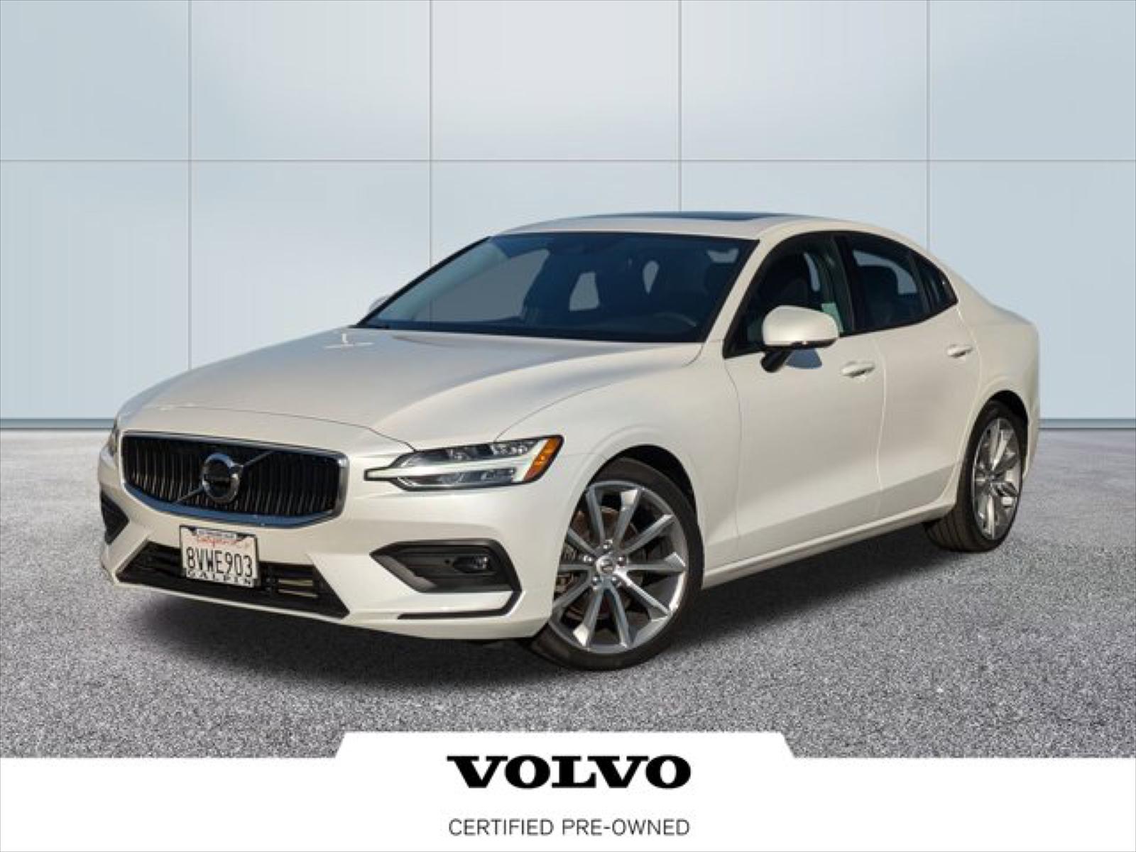 2021 Volvo S60 T5 Momentum