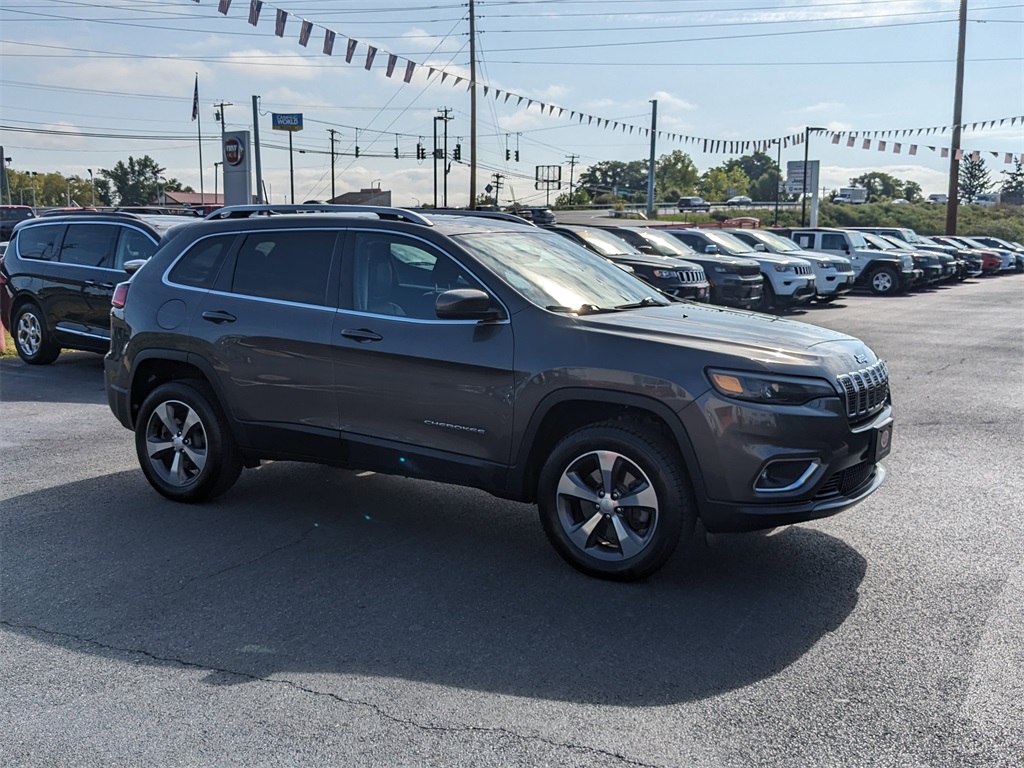 Used 2019 Jeep Cherokee Limited with VIN 1C4PJMDN1KD163230 for sale in Scarsdale, NY