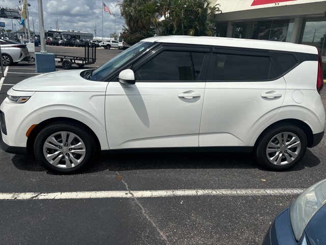 Used 2021 Kia Soul LX with VIN KNDJ23AU2M7762213 for sale in Orlando, FL