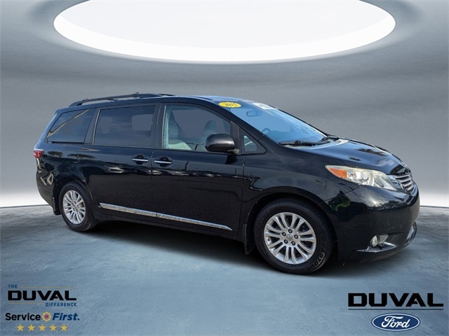 2015 Toyota Sienna XLE