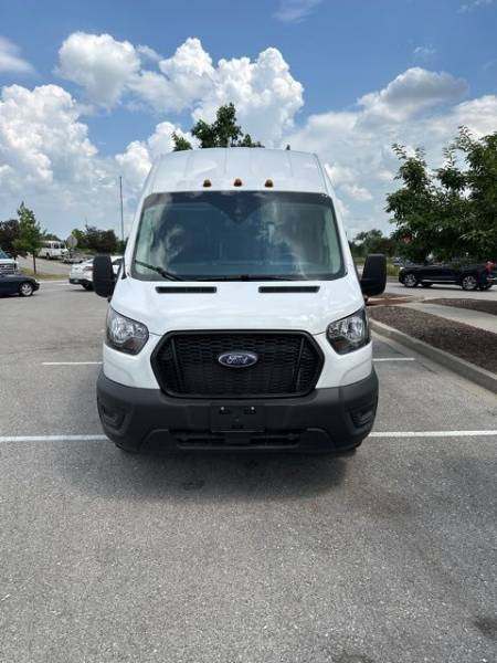 2023 Ford Transit Passenger Wagon XL