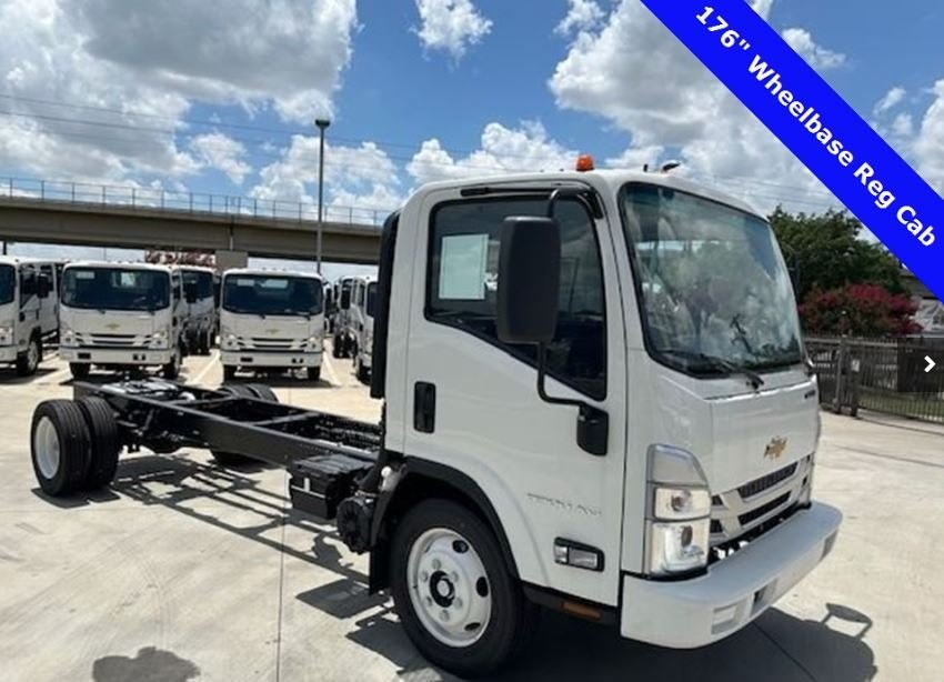 New 2025 Chevrolet 5500 XG LCF Gas 