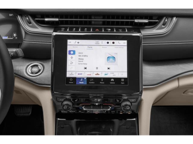 2023 Jeep Grand Cherokee Laredo Altitude photo 2