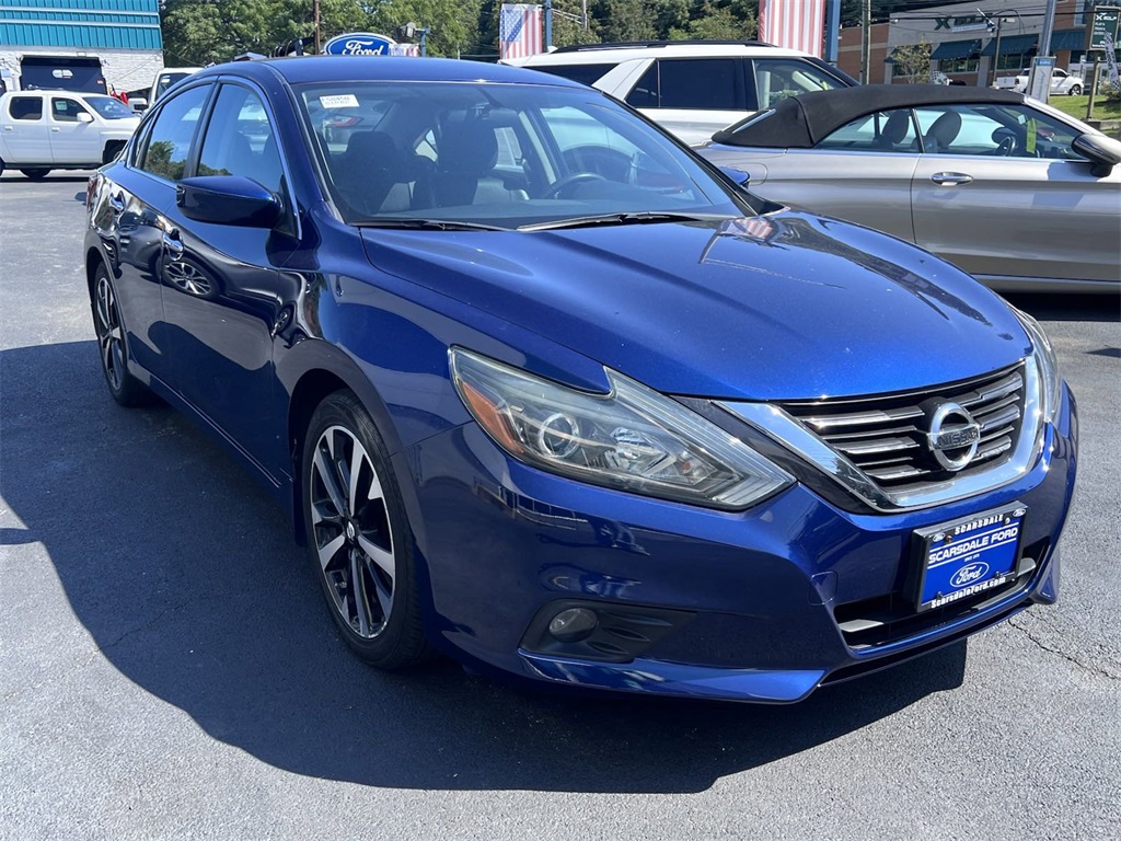 Used 2018 Nissan Altima SR with VIN 1N4AL3APXJC163026 for sale in Scarsdale, NY