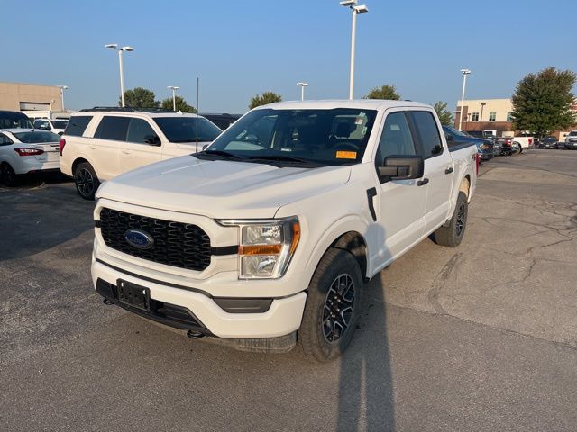 Used 2022 Ford F-150 XL with VIN 1FTEW1EP4NKD95702 for sale in Kansas City, MO