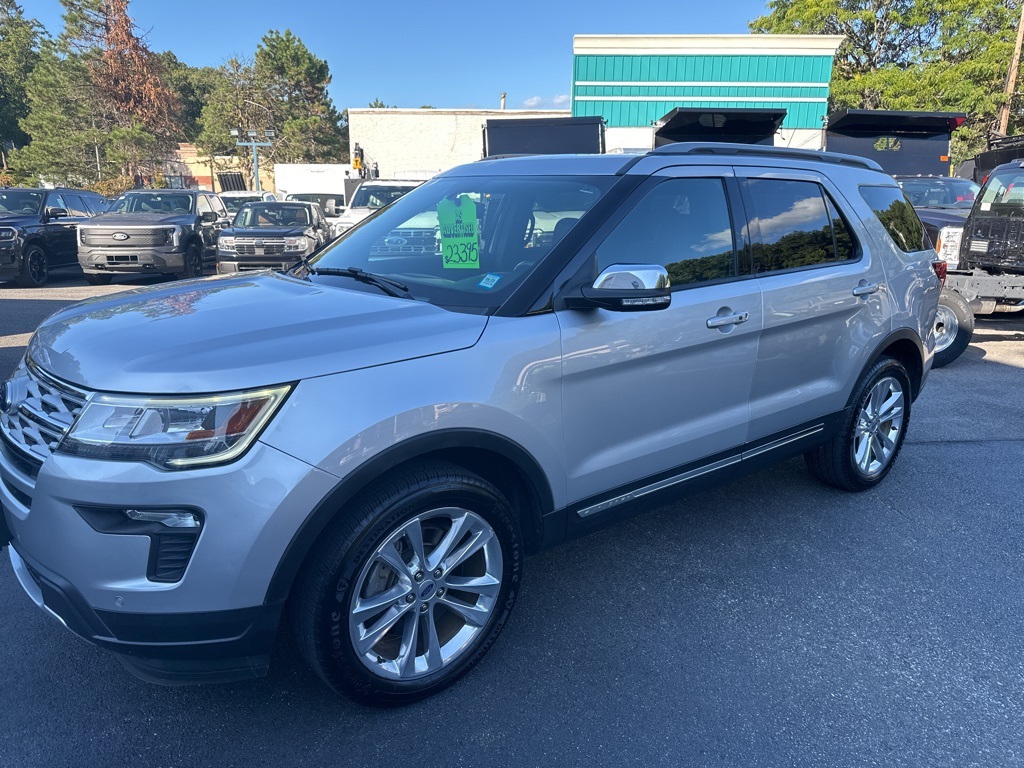 Used 2019 Ford Explorer XLT with VIN 1FM5K8D85KGA81453 for sale in Scarsdale, NY