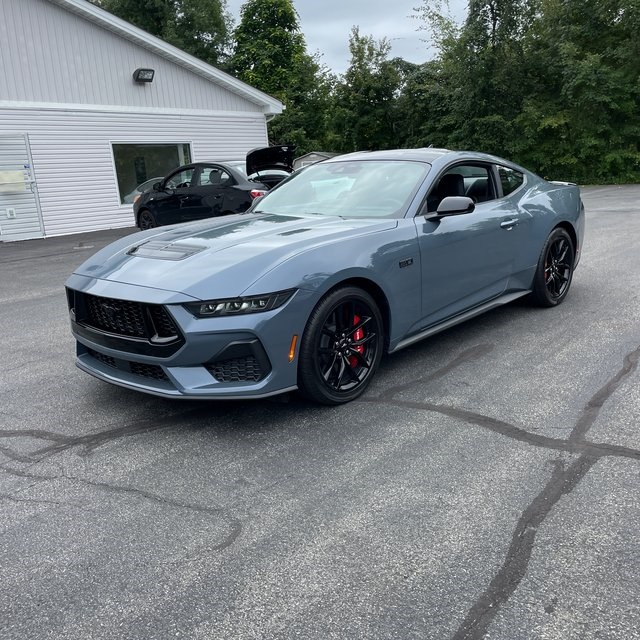 Used 2024 Ford Mustang GT with VIN 1FA6P8CF5R5408259 for sale in Arlington Heights, IL