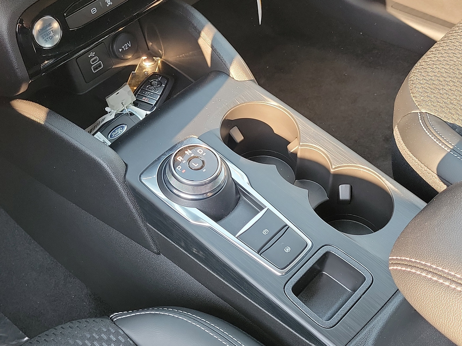 2024 Ford Escape photo 5