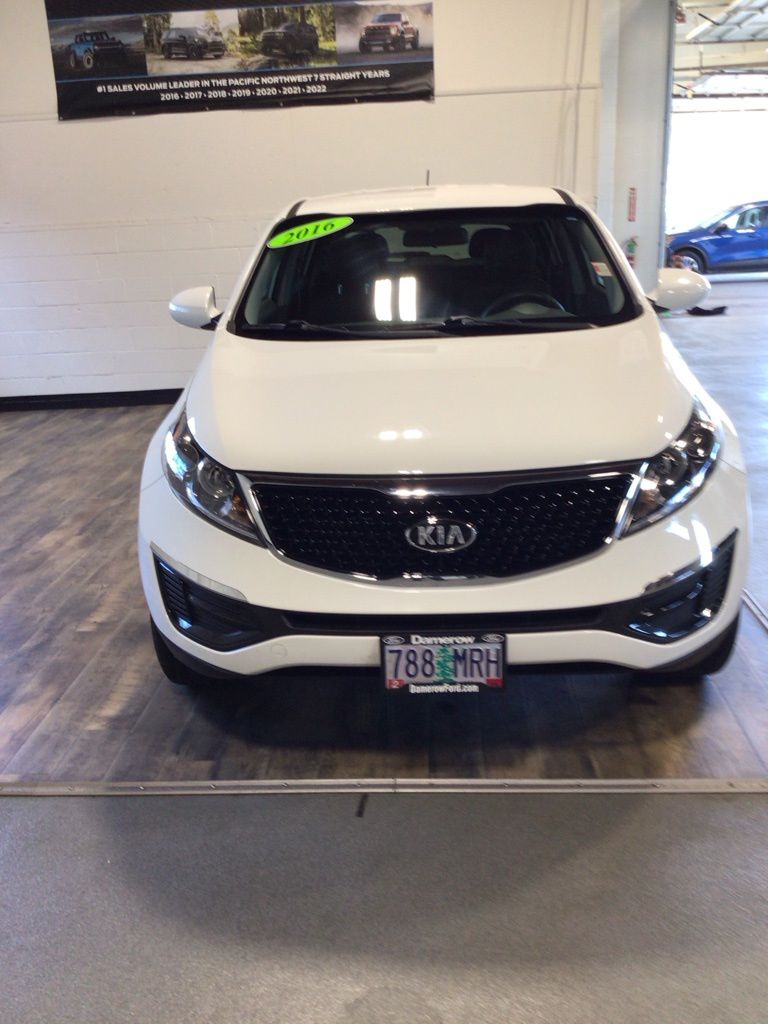 Used 2016 Kia Sportage LX with VIN KNDPBCAC8G7839981 for sale in Beaverton, OR