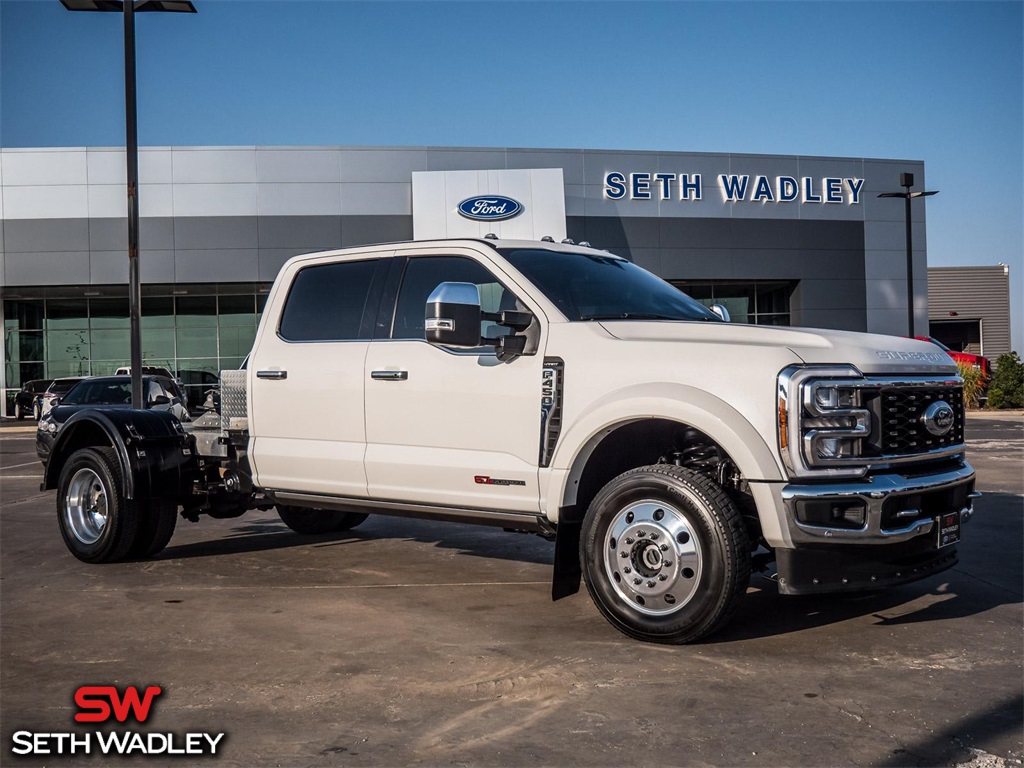 2023 Ford F-450SD LARIAT