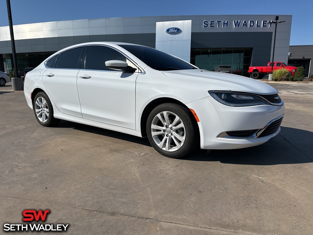 2017 Chrysler 200 Limited