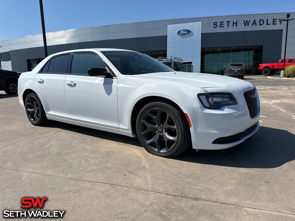 2021 Chrysler 300 Touring