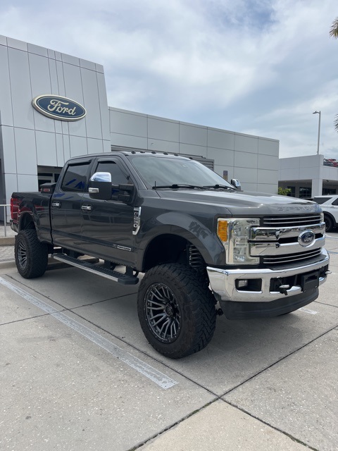 2017 Ford F-250SD LARIAT