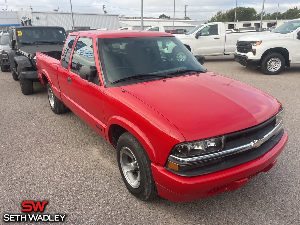 2001 Chevrolet S-10 LS