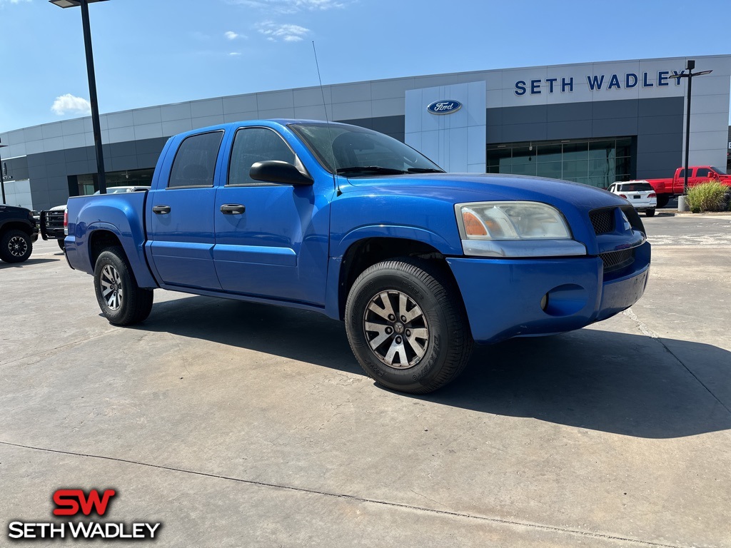 2008 Mitsubishi Raider LS