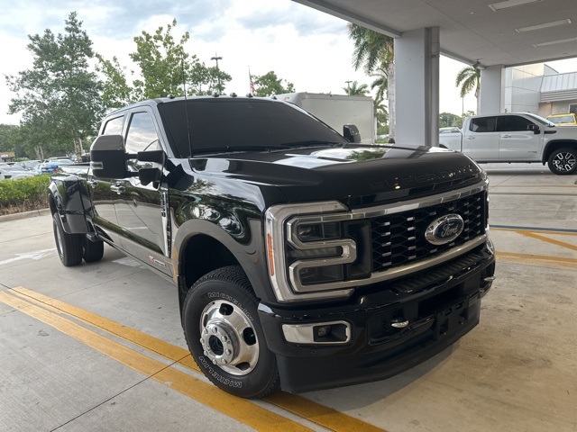 2023 Ford F-350SD Platinum