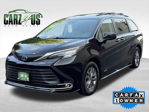 2021 Toyota Sienna XLE