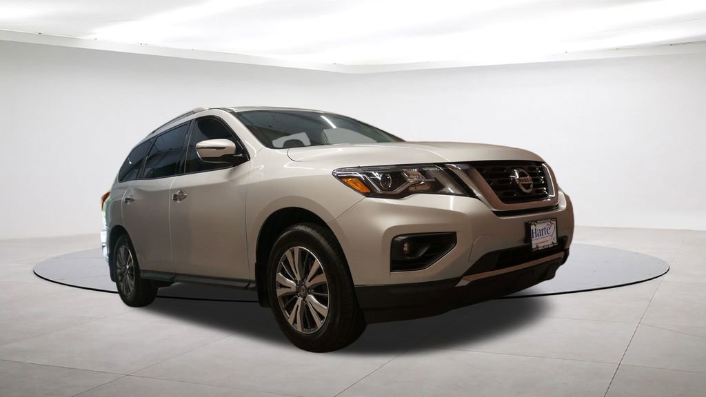 2020 Nissan Pathfinder SV