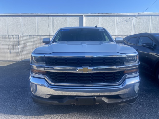 Used 2018 Chevrolet Silverado 1500 LT with VIN 3GCPCREC1JG110887 for sale in Irving, TX