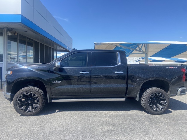 Used 2021 Chevrolet Silverado 1500 LTZ with VIN 3GCUYGED6MG433502 for sale in Irving, TX