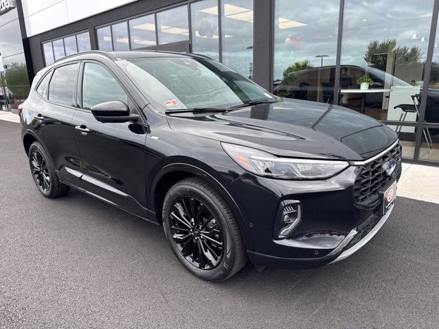 2023 Ford Escape ST-Line Elite