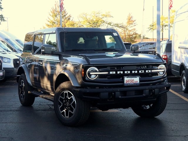 2024 Ford Bronco Outer Banks