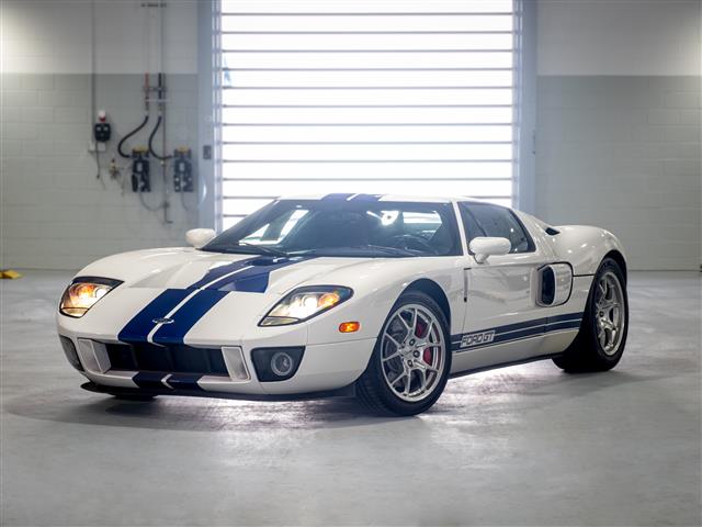 2005 Ford GT 2DR Coupe