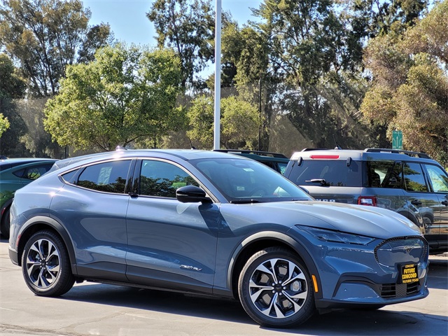 2024 Ford Mustang Mach-E Select