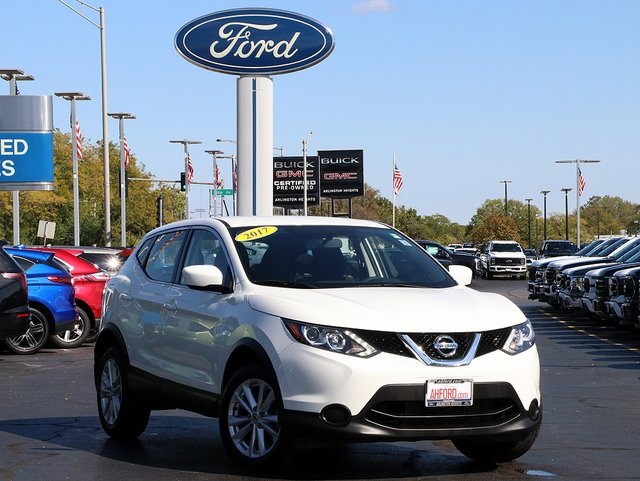 Used 2017 Nissan Rogue Sport S with VIN JN1BJ1CR2HW143646 for sale in Arlington Heights, IL