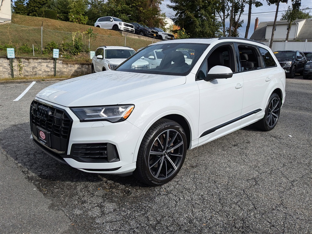 2021 Audi Q7 55 Premium Plus