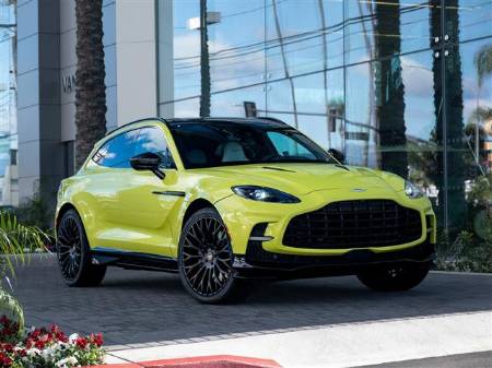 2023 Aston Martin DBX 707