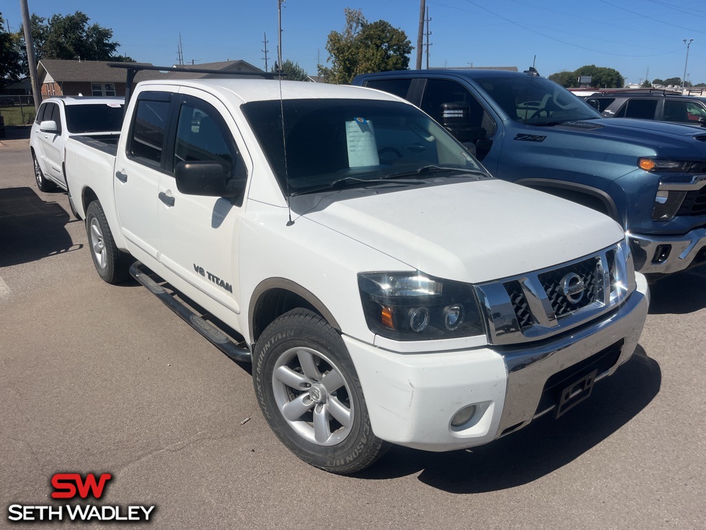 2011 Nissan Titan SV