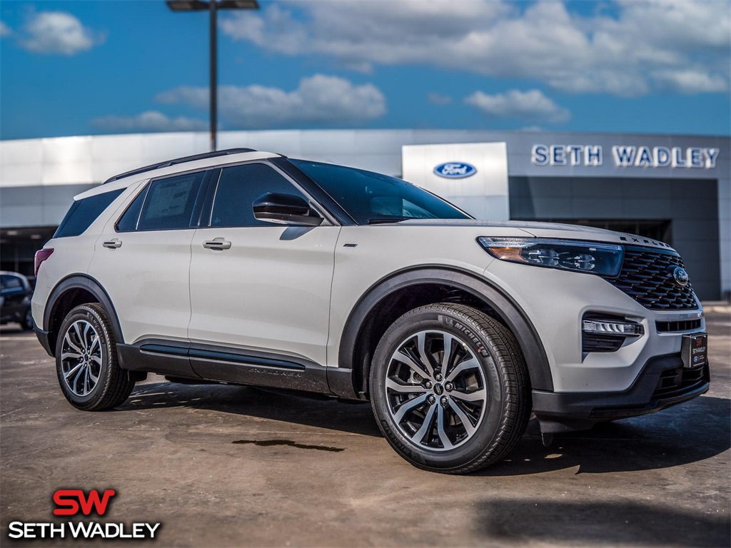 2024 Ford Explorer ST-Line