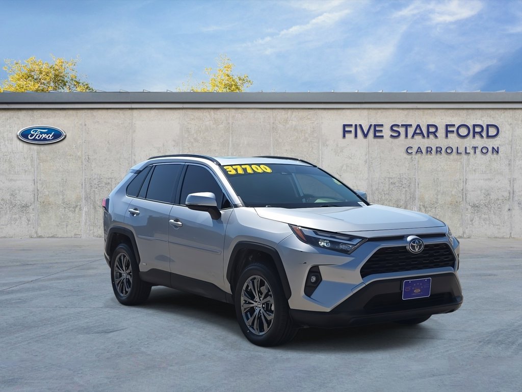 2023 Toyota RAV4 Hybrid XLE Premium