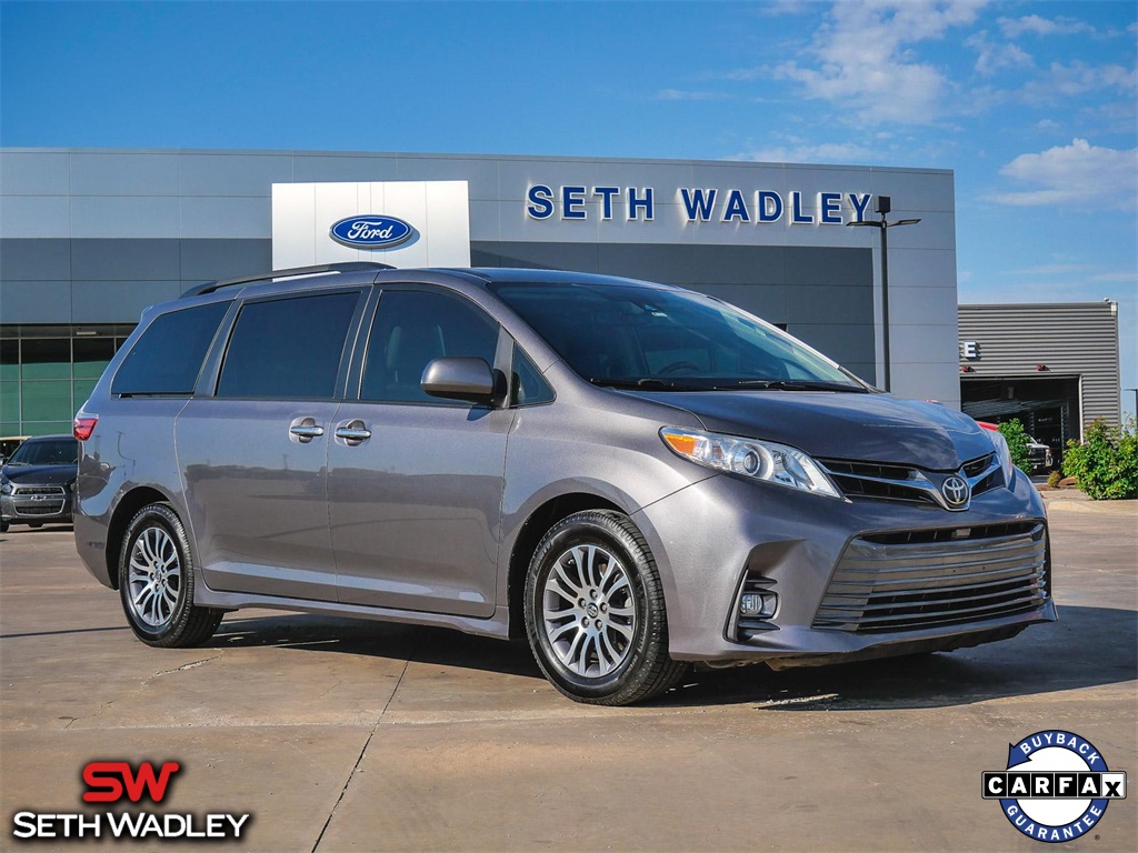 2018 Toyota Sienna XLE