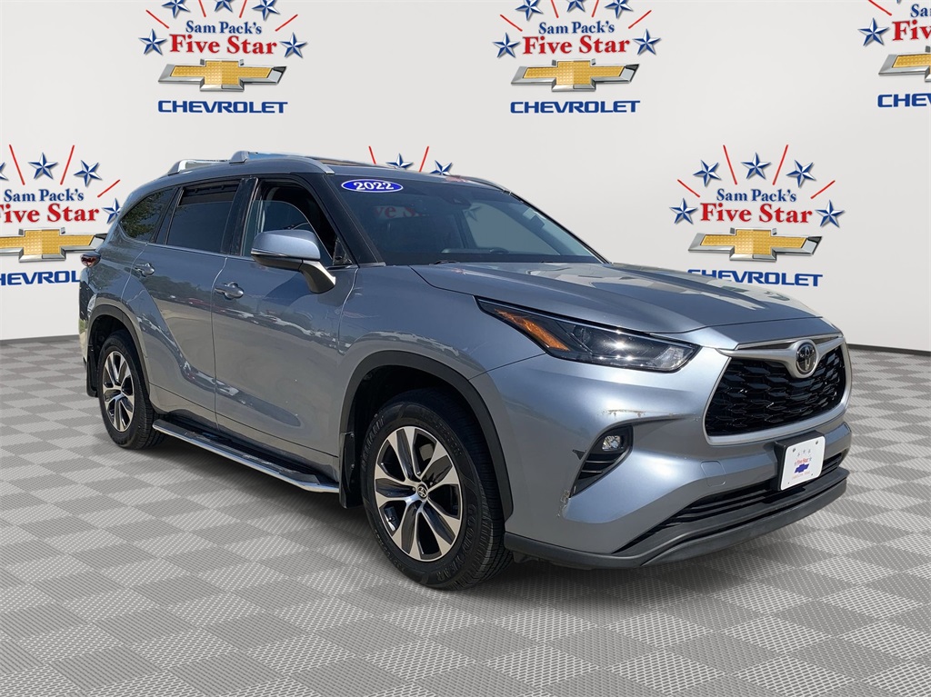 2022 Toyota Highlander XLE