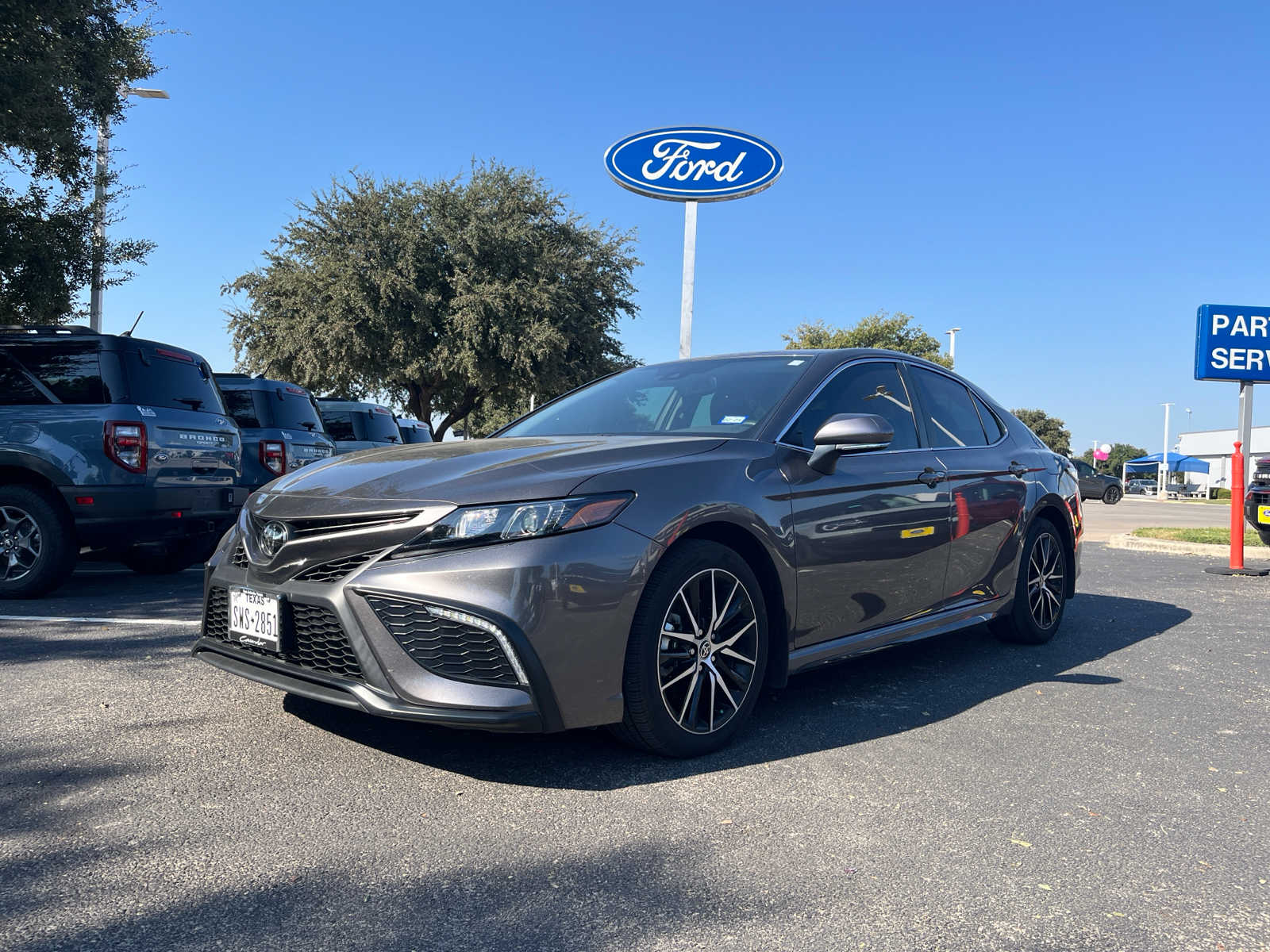 2023 Toyota Camry SE