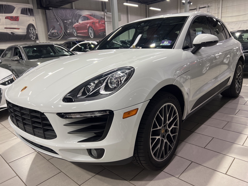 2018 Porsche Macan Base