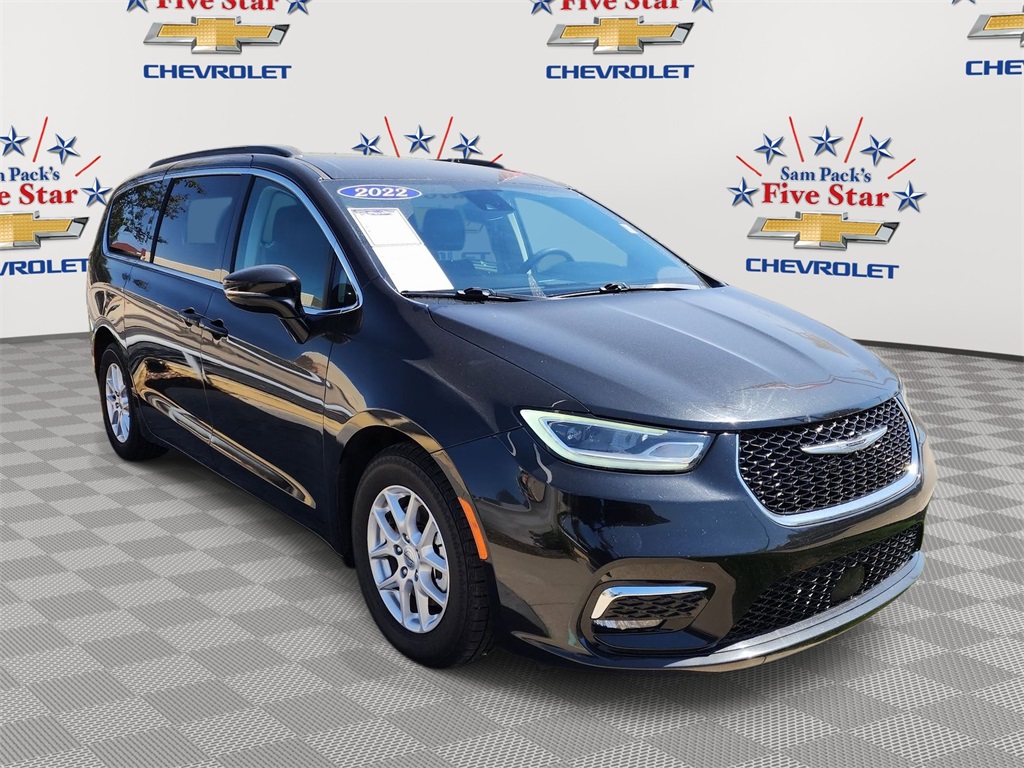 2022 Chrysler Pacifica Touring L