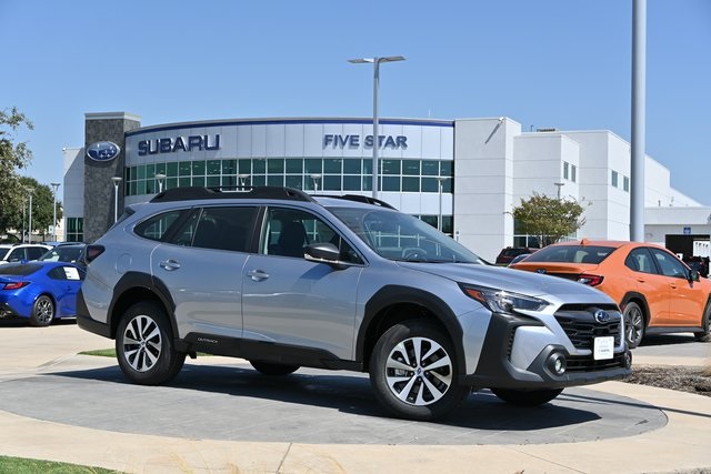 New 2025 Subaru Outback Base