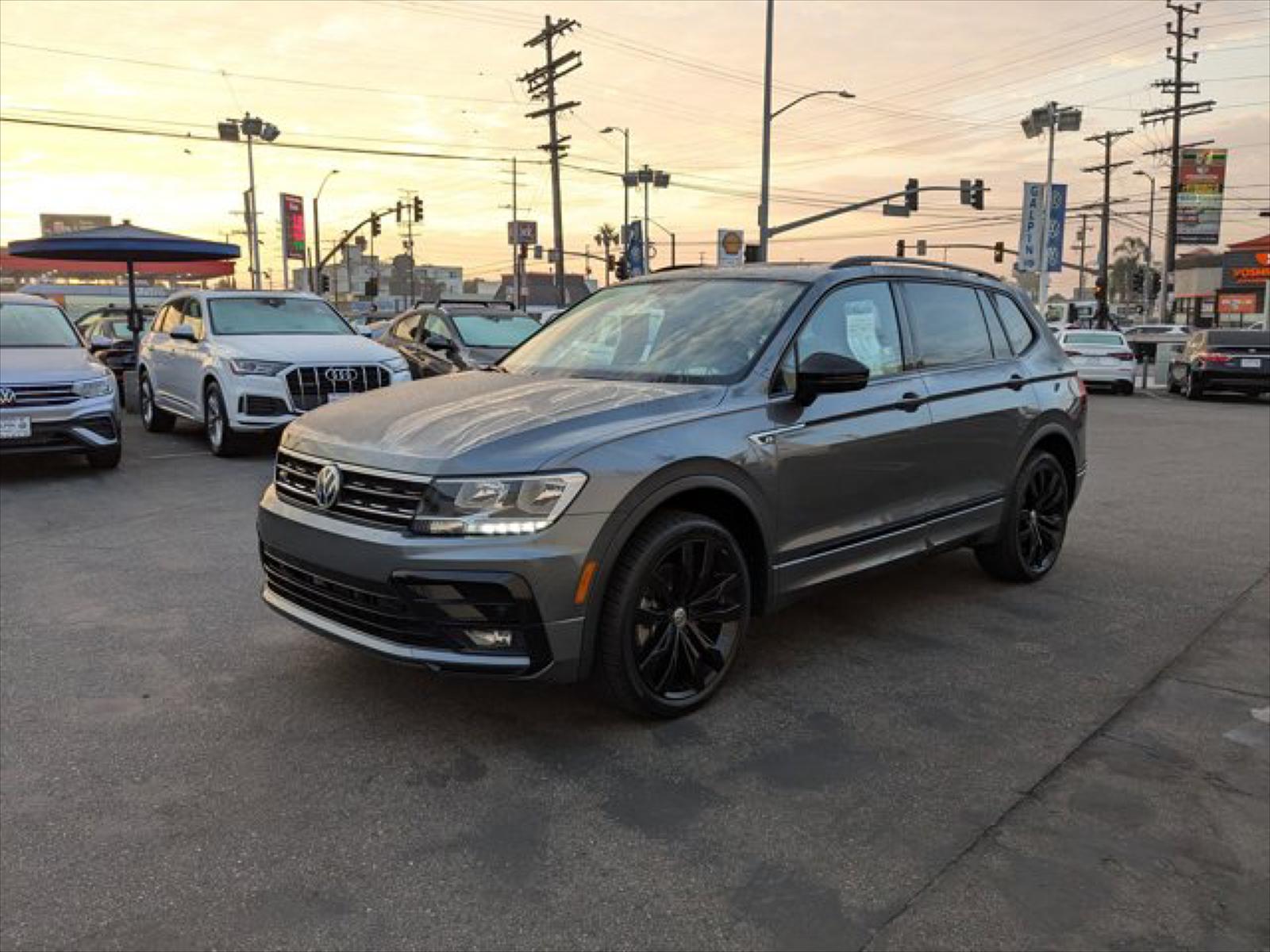 2021 Volkswagen Tiguan 2.0T SE R-Line Black