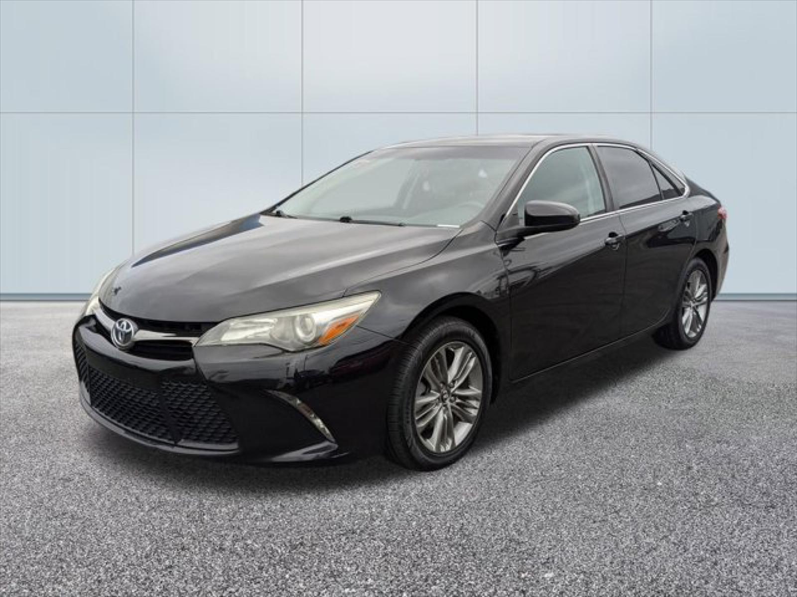 Used 2016 Toyota Camry SE