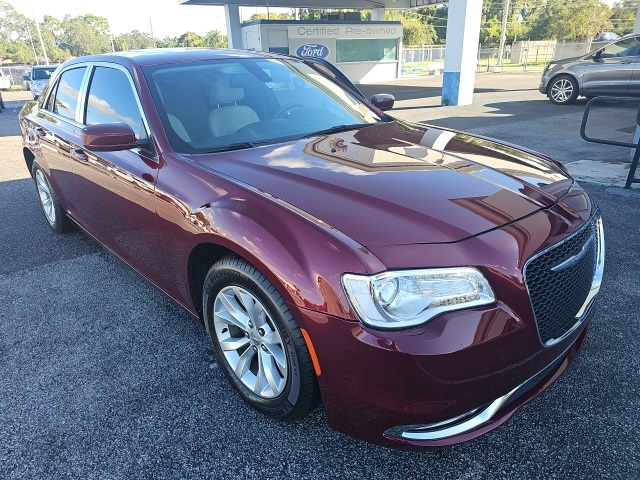 2016 Chrysler 300 Limited